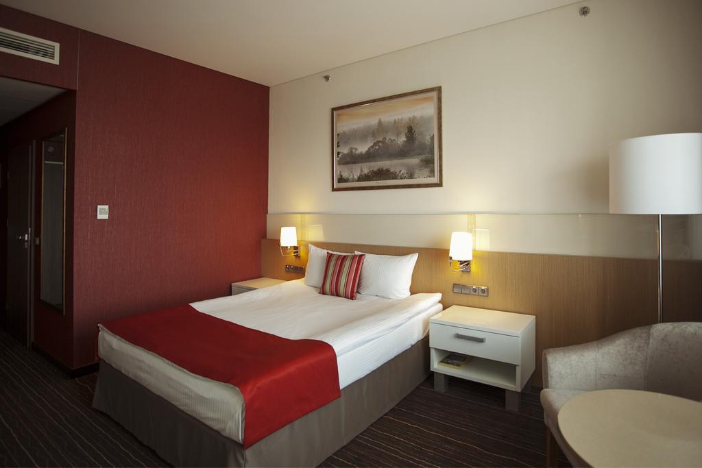 Victoria Hotel & Business Centre Minsk Bilik gambar